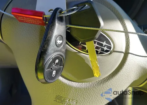 2009 Subaru Forester 2.5X из США, поврежденный, VIN JF2SH61639H796167